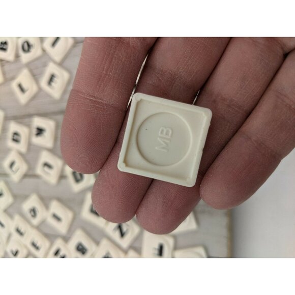 1985 Last Word Board Game Replacement Playing Tile Pieces Only Letters - Picture 5 of 5